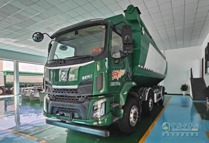 征服山路窄巷！乘龍M3三軸飼料車34m3巨無霸的靈動之軀