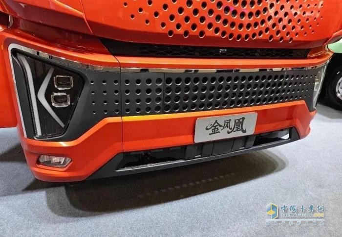 39.99萬元買630馬力燃氣車 還送一臺奇瑞冰淇淋！看奇瑞商用車全新“金鳳凰”重卡