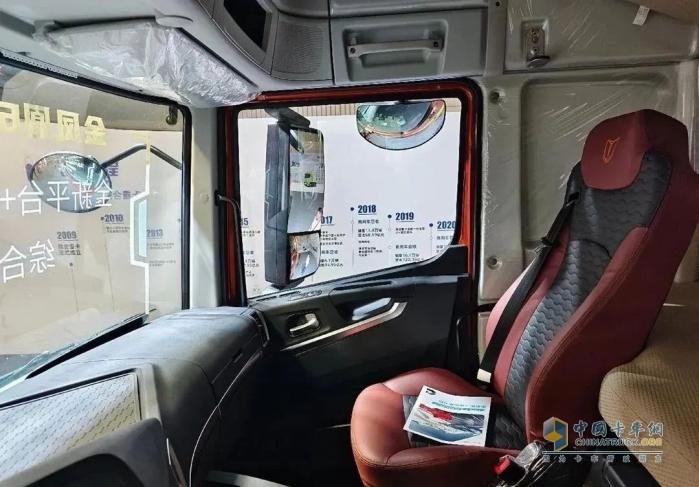 39.99萬元買630馬力燃氣車 還送一臺奇瑞冰淇淋！看奇瑞商用車全新“金鳳凰”重卡