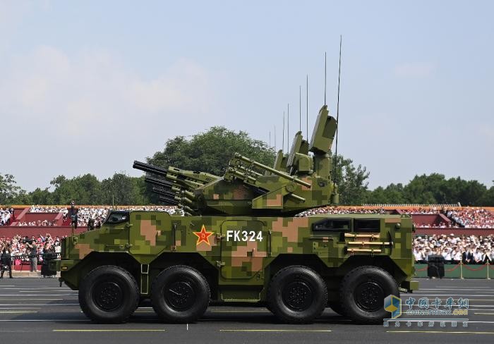 解放軍車，在天安門廣場成功受閱！