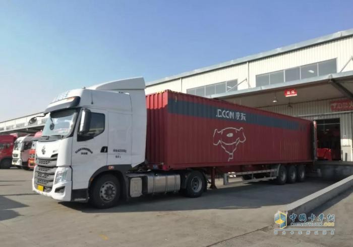 省油高效 輕量大方量，乘龍H7快遞車助力卡友盈戰(zhàn)雙11