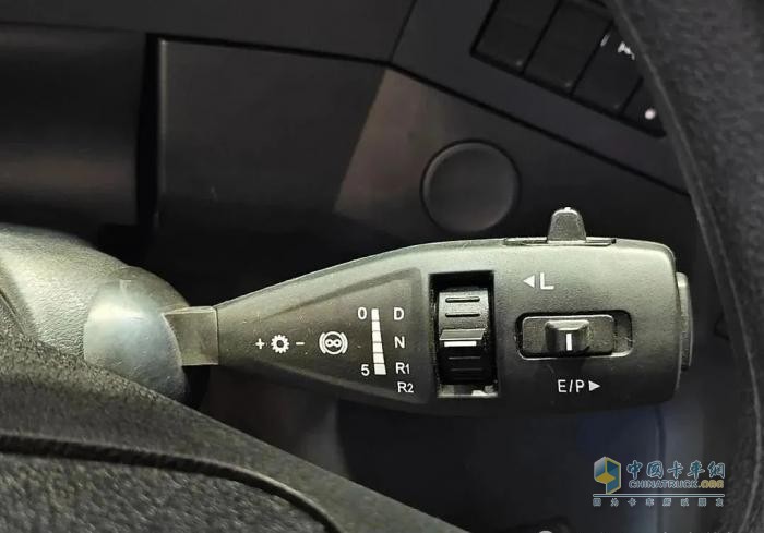 39.99萬元買630馬力燃氣車 還送一臺奇瑞冰淇淋！看奇瑞商用車全新“金鳳凰”重卡