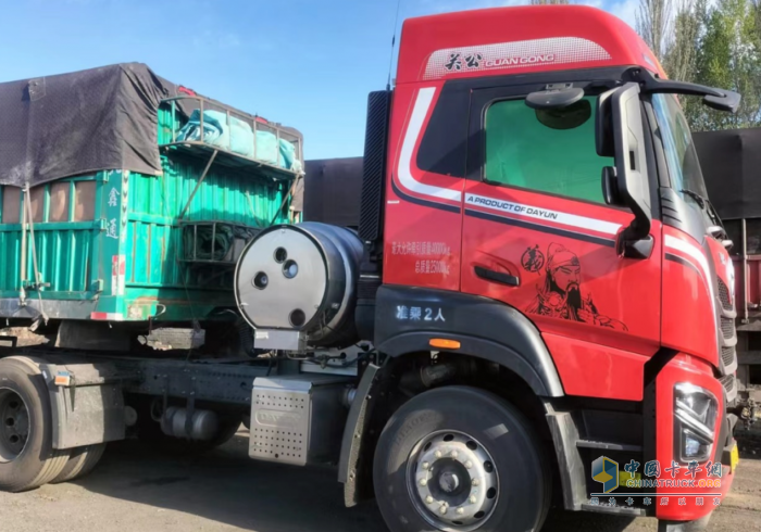 十年前就接觸燃氣重卡 張總為何敢一口氣買5輛大運V7H？