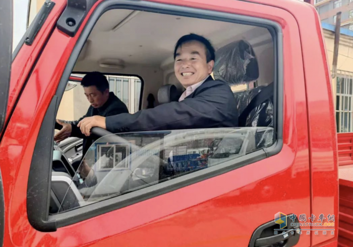 90萬公里鋼印不褪色，老司機(jī)的“免檢鐵馬”再戰(zhàn)十五