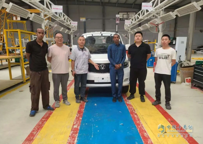 成功汽車埃塞 KD 工廠首車下線，非洲市場戰(zhàn)略布局邁出關(guān)鍵一步！