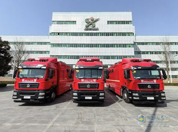 森源鴻馬多功能淋浴車發(fā)往甘肅 為應(yīng)急救援提供強(qiáng)有力裝備保障支撐