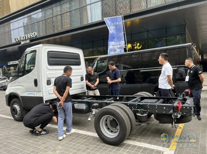 依維柯：為國(guó)內(nèi)房車市場(chǎng)提供更多高端產(chǎn)品和定制化選擇