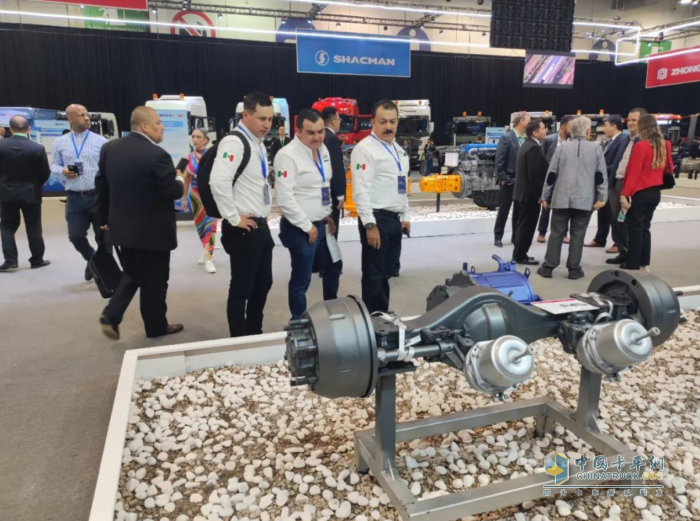 漢德車橋攜明星產(chǎn)品3.5T電驅(qū)橋和11.5T雙電機電驅(qū)橋亮相南美墨西哥城
