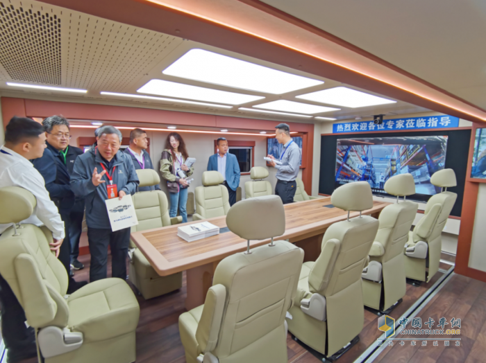展現(xiàn)硬核品牌和產品實力 宇通專用車攜多款應急救援車輛亮相