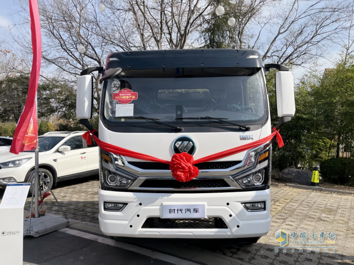 福田時(shí)代專底旺季開門紅！創(chuàng)新產(chǎn)品矩陣，引領(lǐng)商用車變革浪潮
