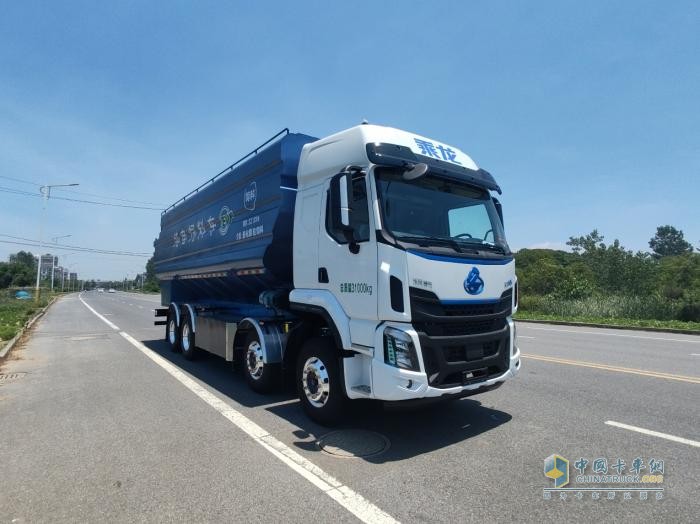 乘龍H5電動(dòng)飼料車：省錢高效，助您“糧草”無憂