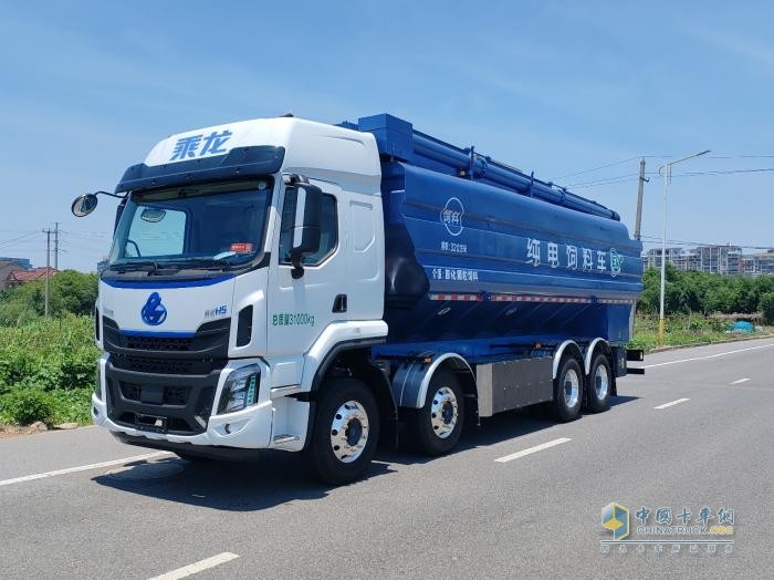 乘龍H5電動(dòng)飼料車：省錢高效，助您“糧草”無憂