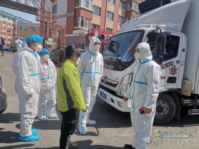 中國奧鈴攜手今麥郎聯(lián)合捐贈10噸物資到達長春