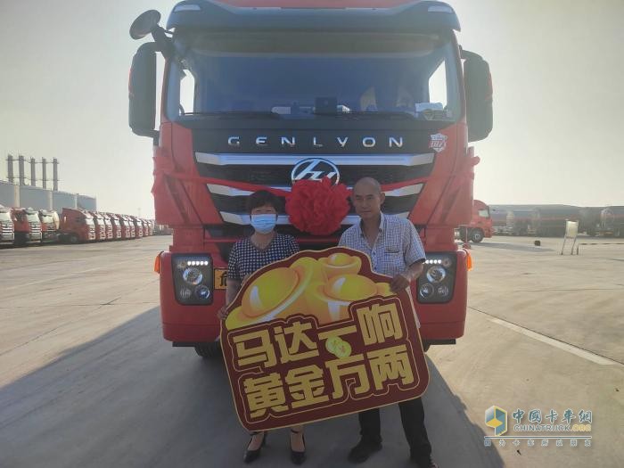 臨“?！辈粦郑t巖杰獅C6-M PLUS牽引車伴您安全前行
