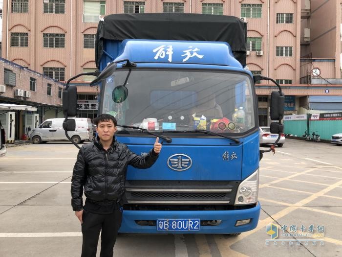 從新手入行到運(yùn)輸達(dá)人 解放輕卡與蔣師傅的五年奮斗時光