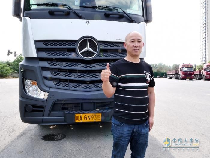 復購6輛奔馳卡車！魏國清用高端車打好高端局