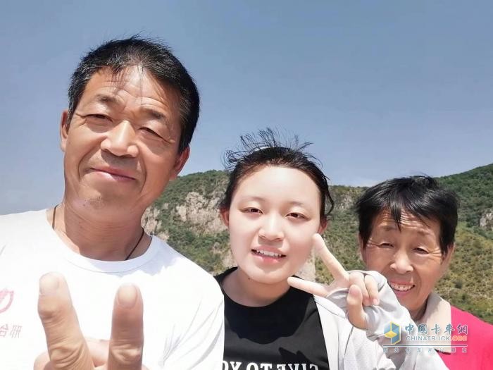 情系東風、為愛前行，崔師傅數(shù)十年貨運生涯初心如一
