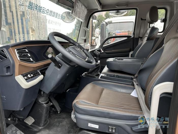 重載運輸專屬中卡 福田圣龍ES5 Pro運輸車“六大超能”硬核出圈
