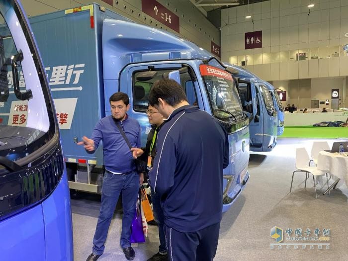 領(lǐng)勢而來 藍擎汽車新能源爆款新品重磅亮相深圳車展