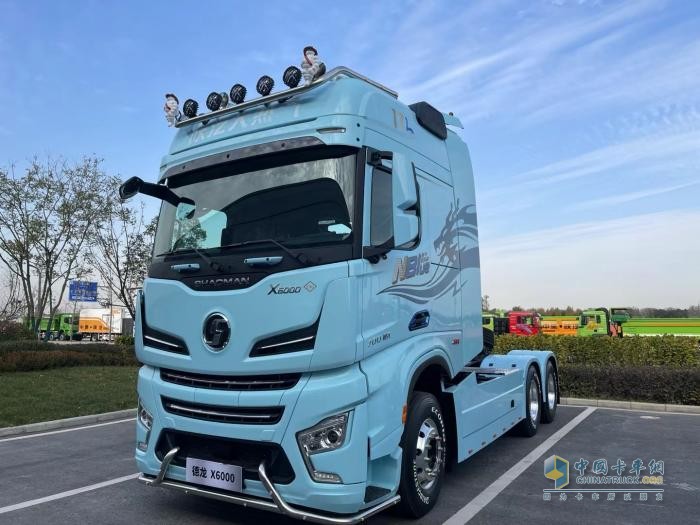 陜汽“越”巔峰！全球最大700馬力燃氣車“首家量產交付”！
