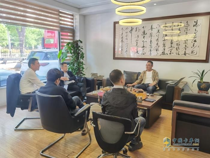 以可靠筑新程，東風(fēng)商用車攜燃?xì)廛囐R蘇州信泰中運(yùn)物流八載輝煌