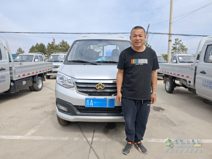 媒體證言｜能拉能跑又安全！長安新豹T3助力張師傅奔富不迷路