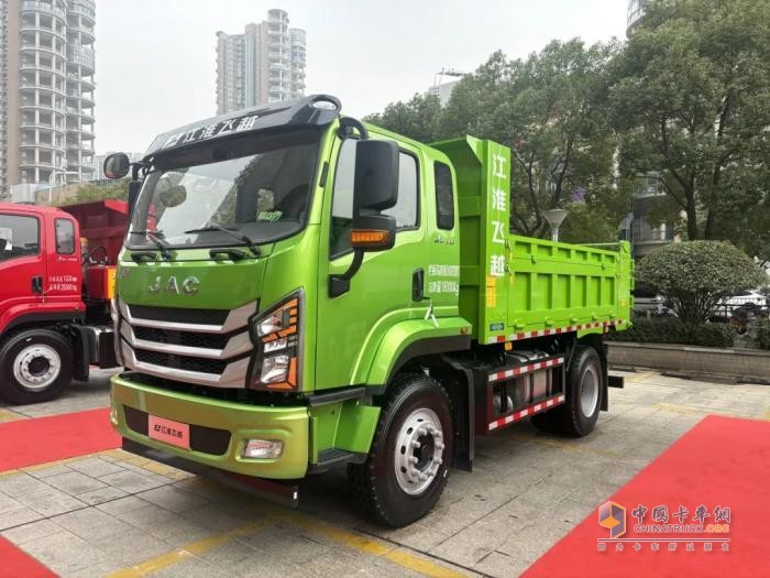 建筑工地到底有誰在啊？江淮飛越J3自卸車