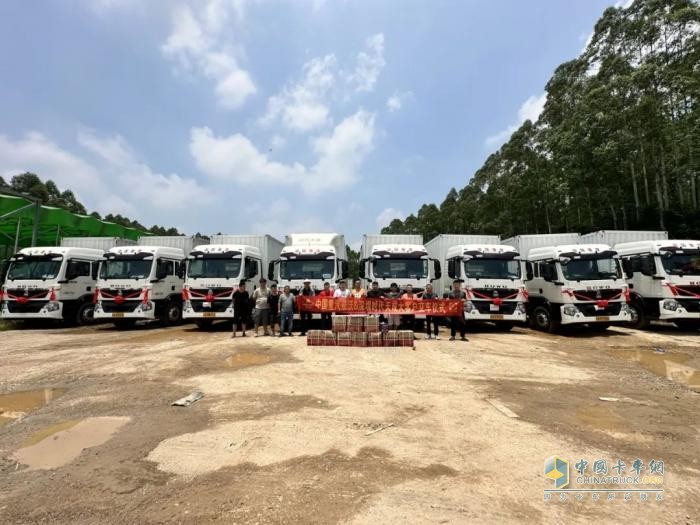 豪沃重卡八月交車盛典，榮耀此刻共鑒！