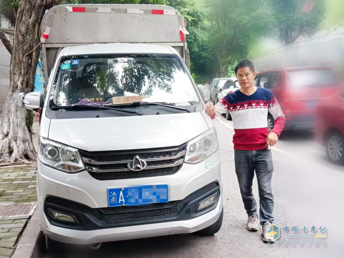 10年長(zhǎng)安新豹車主，換車依舊選擇長(zhǎng)安跨越！
