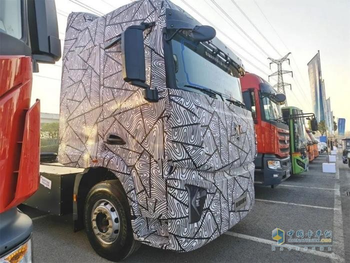 全新姿態(tài)抱團作戰(zhàn)！聯(lián)合重卡主動擁抱第三次商用車能源革命！