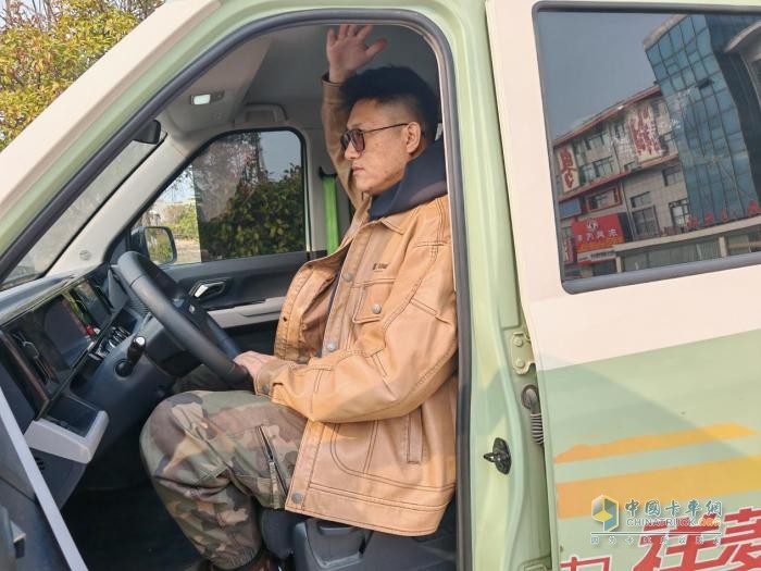 大塊頭的“移動(dòng)方艙” 祥菱Q雙排小貨車空間體驗(yàn)紀(jì)實(shí)