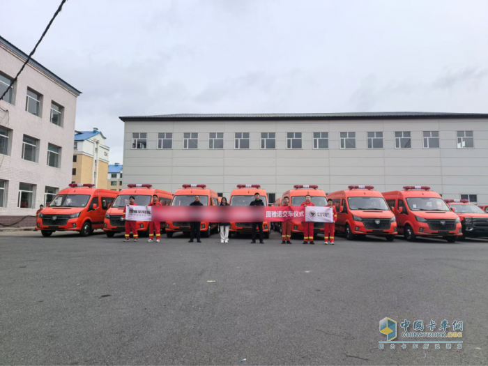 交車！圖雅諾森防運(yùn)兵車開啟森林防火新征程