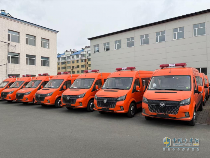 交車！圖雅諾森防運(yùn)兵車開啟森林防火新征程