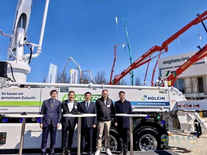 bauma快訊！徐工閃耀全球工程機(jī)械“奧運會”
