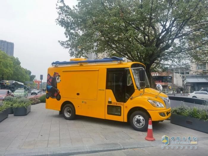 當宇通移動售賣車與麥當勞相遇，移動商業(yè)正在經歷怎樣的轉變？