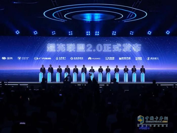 華為兆瓦超充，純電重卡的充電焦慮終結(jié)者