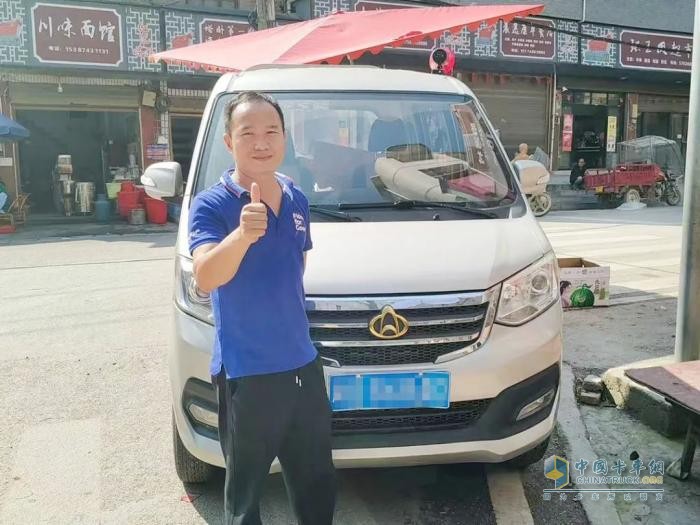 湖南周先生：長安跨越新豹T3就是我的最佳移動果攤！
