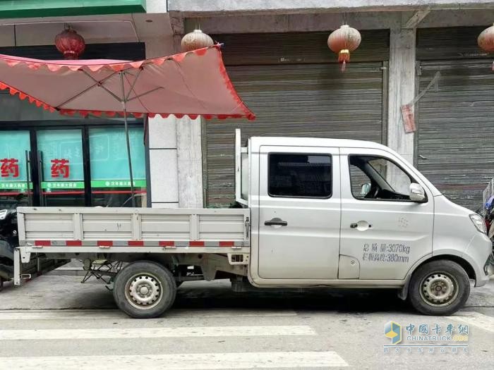 湖南周先生：長安跨越新豹T3就是我的最佳移動果攤！
