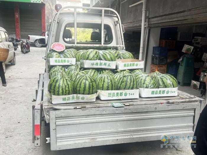 湖南周先生：長安跨越新豹T3就是我的最佳移動果攤！