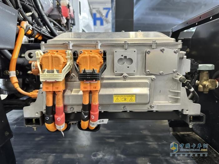 580km高續(xù)航 百公里氣耗≤6.67kg，乘龍翼威2 CNG增程輕卡來襲！