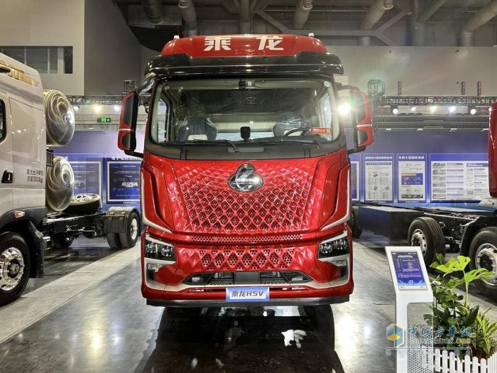 東風(fēng)柳汽,乘龍H5V創(chuàng)富版LNG牽引車,資源運輸