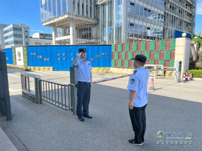 解放動力：炎炎夏日，他們以智慧與溫情經(jīng)受住“烤”驗
