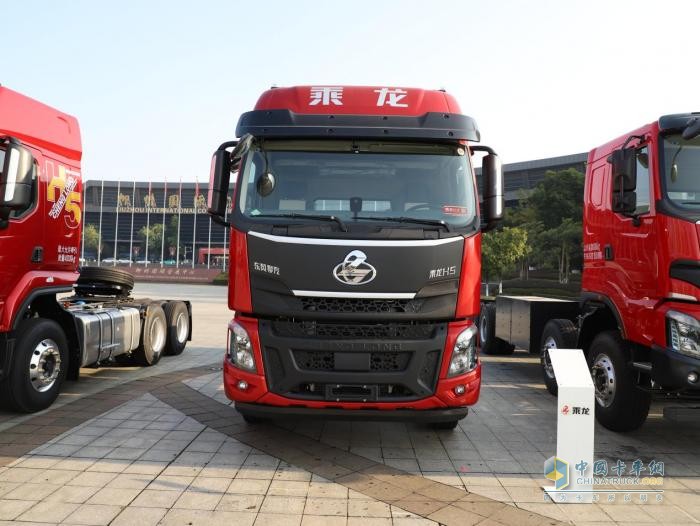 乘龍H5創(chuàng)業(yè)版LNG牽引車：省出來的利潤，全方位的安全！