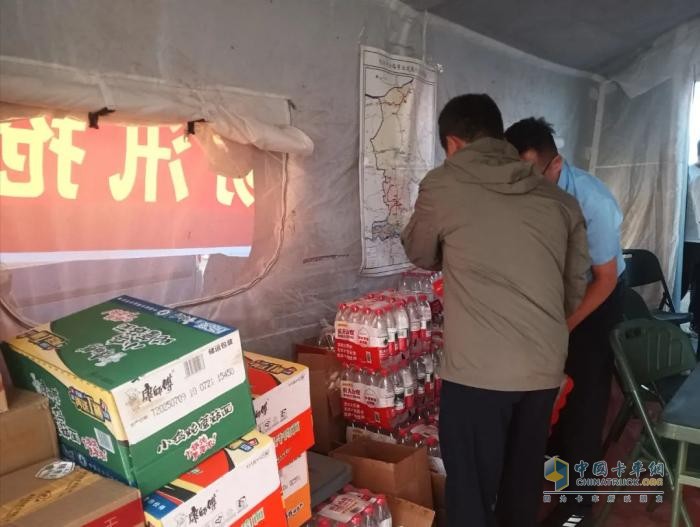 風(fēng)雨同舟！北奔重汽與包頭土右旗共筑抗洪“暖心堤壩”