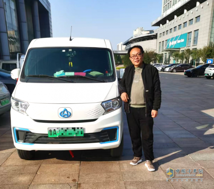 宜商宜家，跨越星V7EV助力韓師傅的小本生意實現(xiàn)“省上加省”！