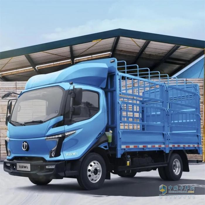 中秋在哪過？飛碟W5讓卡車司機(jī)自己選！