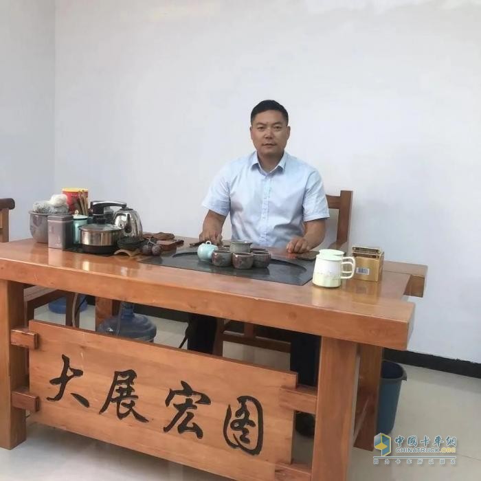 再增購20輛！星洲運(yùn)力葉總直呼買晚了，聯(lián)合重卡究竟有何魔力？