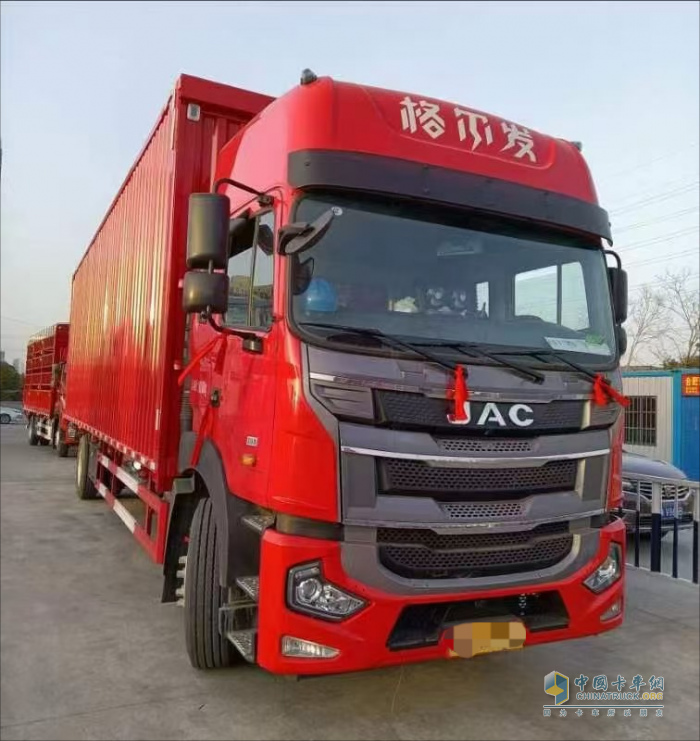  汽車(chē)配件運(yùn)輸28年 江淮格爾發(fā)讓他從跟車(chē)變老板