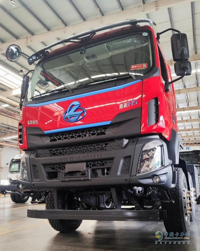 乘龍600度電H5 8X4純電自卸車