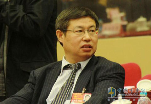 法士特集團(tuán)公司董事長、黨委書記李大開